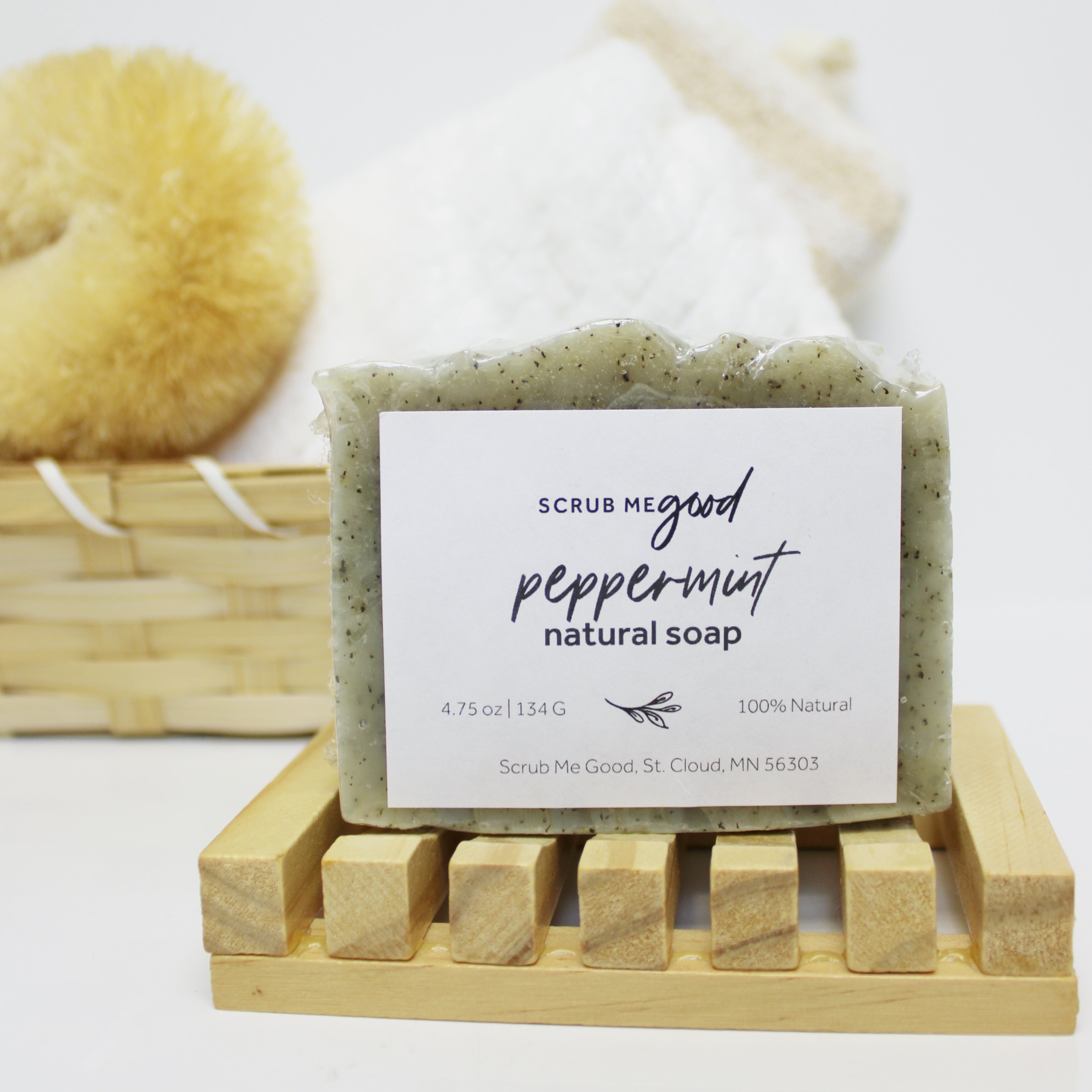 Natural soap bar with energizing peppermint scent